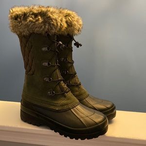 BRAND NEW Lands End Boots